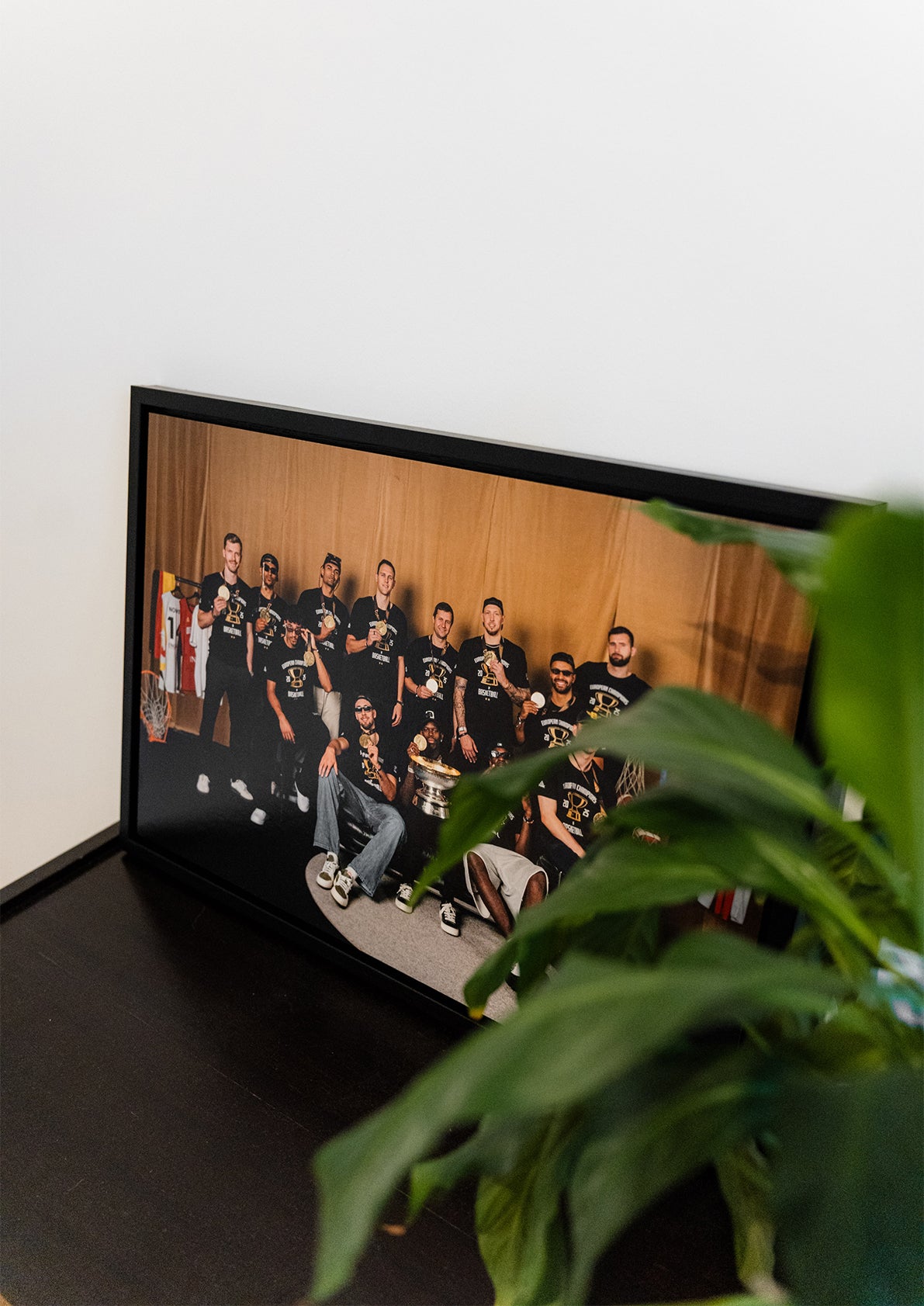 
                  
                    Bild GOLDEN GENERATION
                  
                