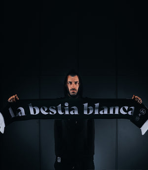 Schal "La bestia blanca"